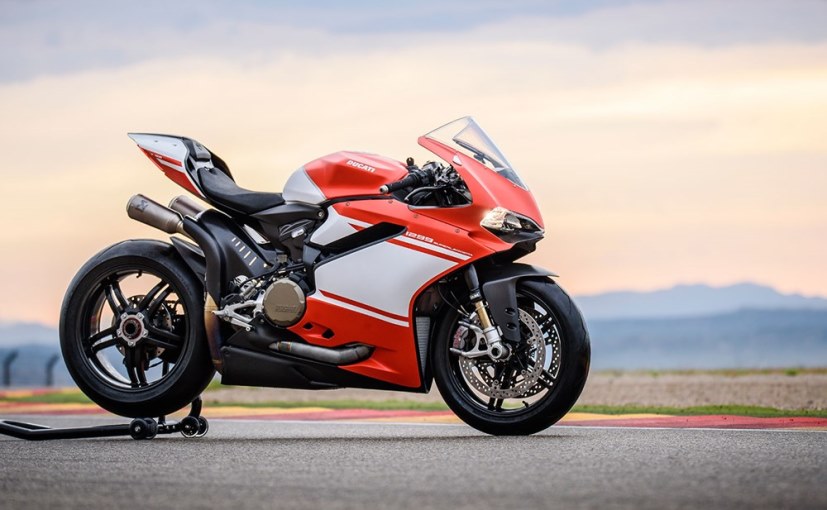 2017-ducati-1299-superleggera_827x510_51478617772