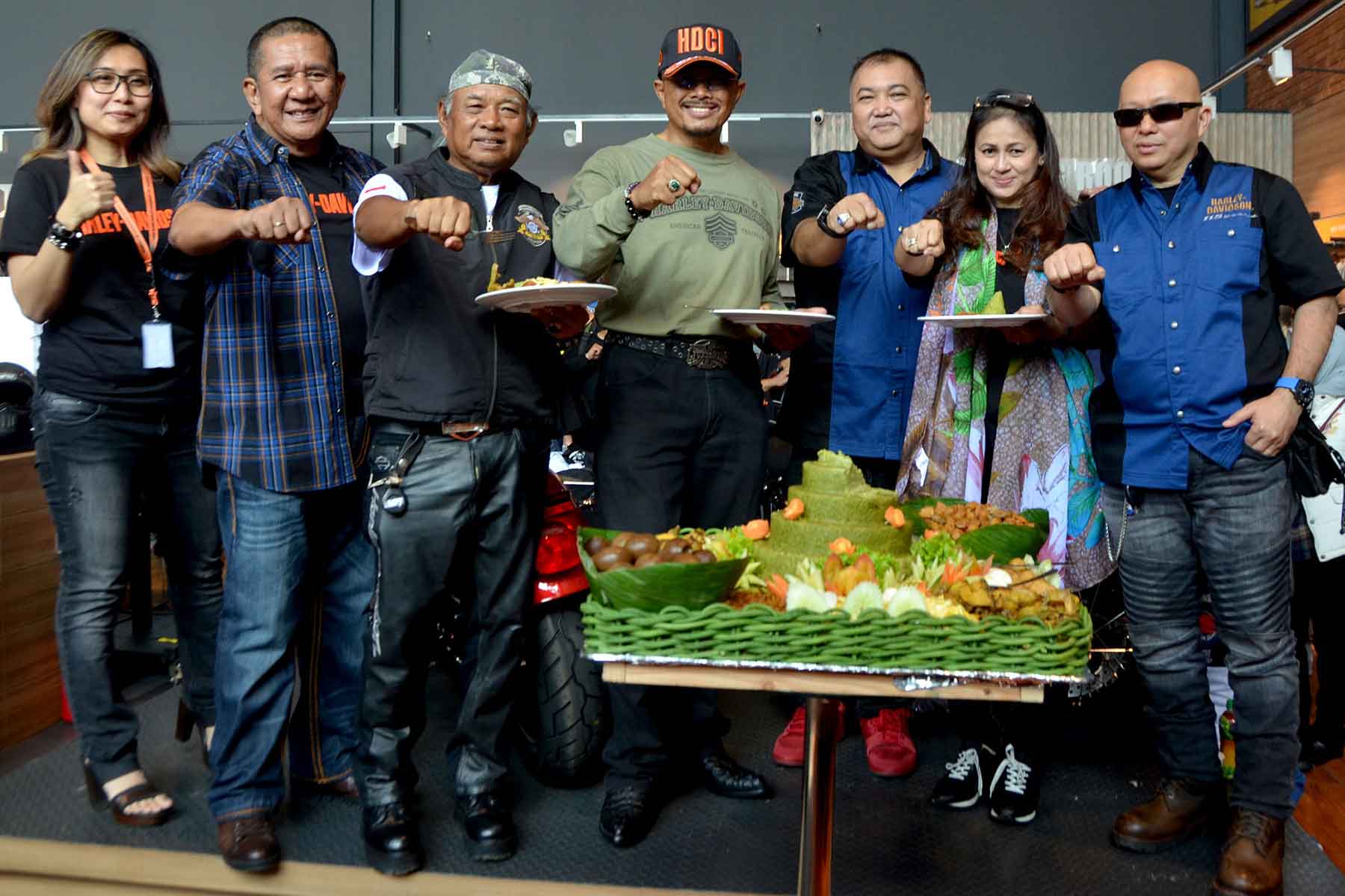 Ribuan Bikers Hadiri Ulang Tahun Pertama Anak  Elang  Harley  