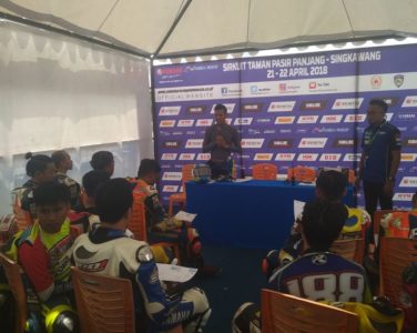 Rey Ratukore YCR Singkawang